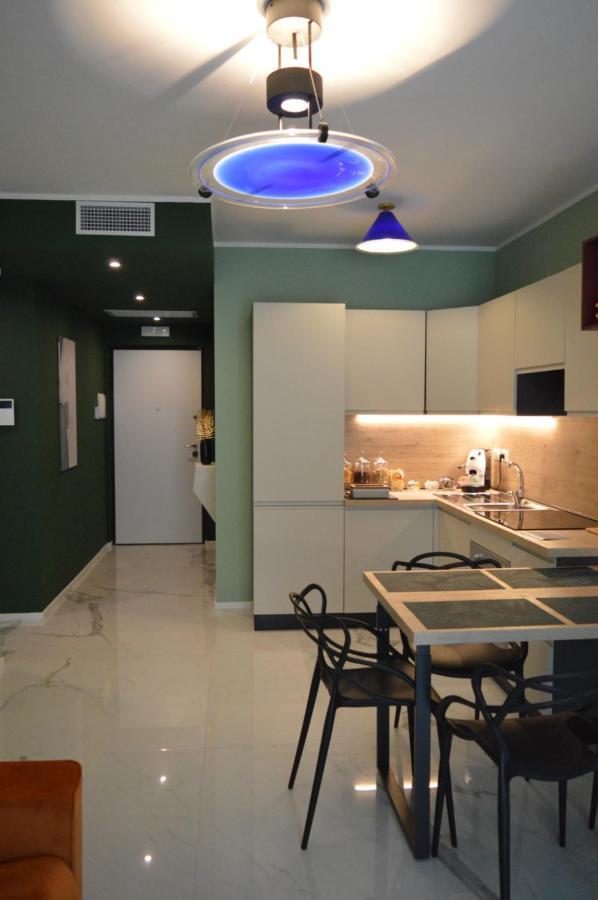 Dizeta Suite And Apartment Salerno Bagian luar foto