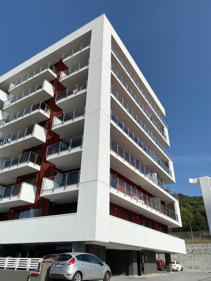 Dizeta Suite And Apartment Salerno Bagian luar foto