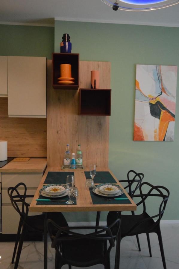Dizeta Suite And Apartment Salerno Bagian luar foto